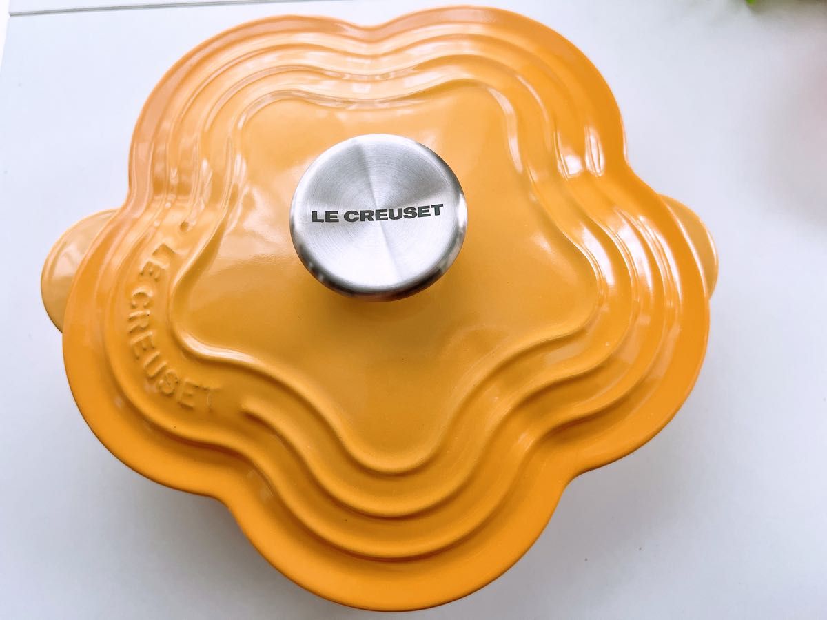 LE CREUSET】ル・クルーゼ プレート フルール フラワー 鍋 LE CREUSET】ル・クルーゼ プレート フルール フラワー 鍋