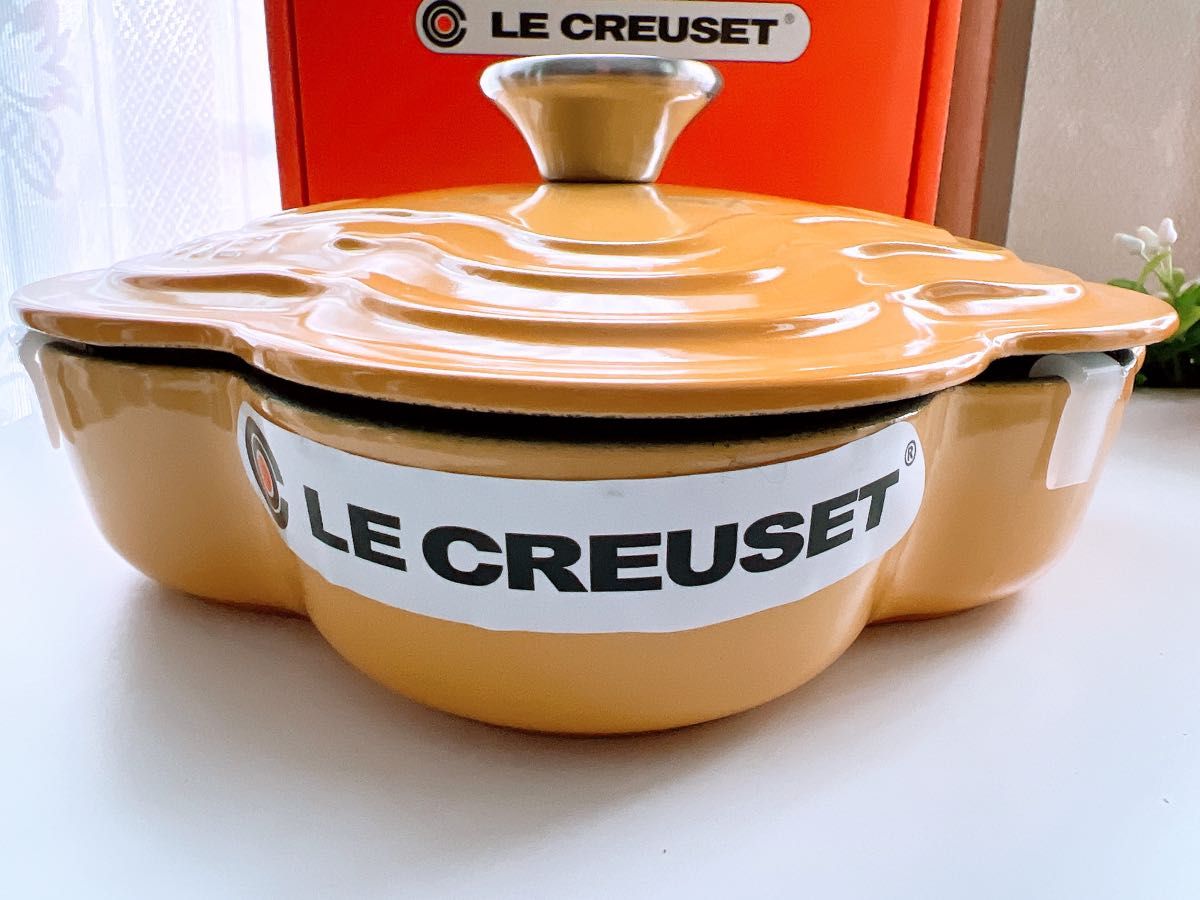 LE CREUSET】ル・クルーゼ プレート フルール フラワー 鍋 LE CREUSET】ル・クルーゼ プレート フルール フラワー 鍋