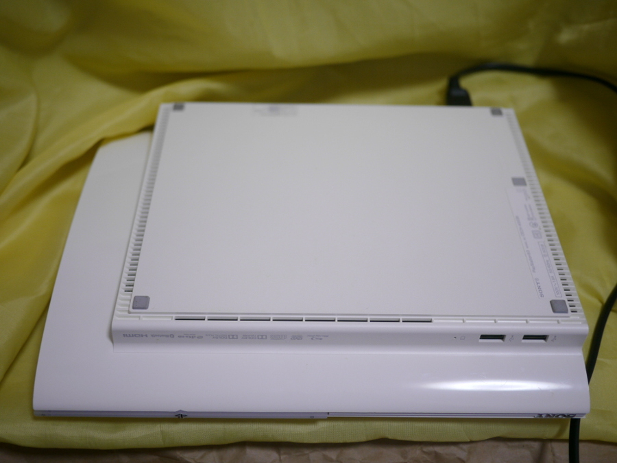 ジャンク品(故障) プレイステーション3本体(PS3 CECH-4000B LW 250GB クラシックホワイト) 箱付きの画像2