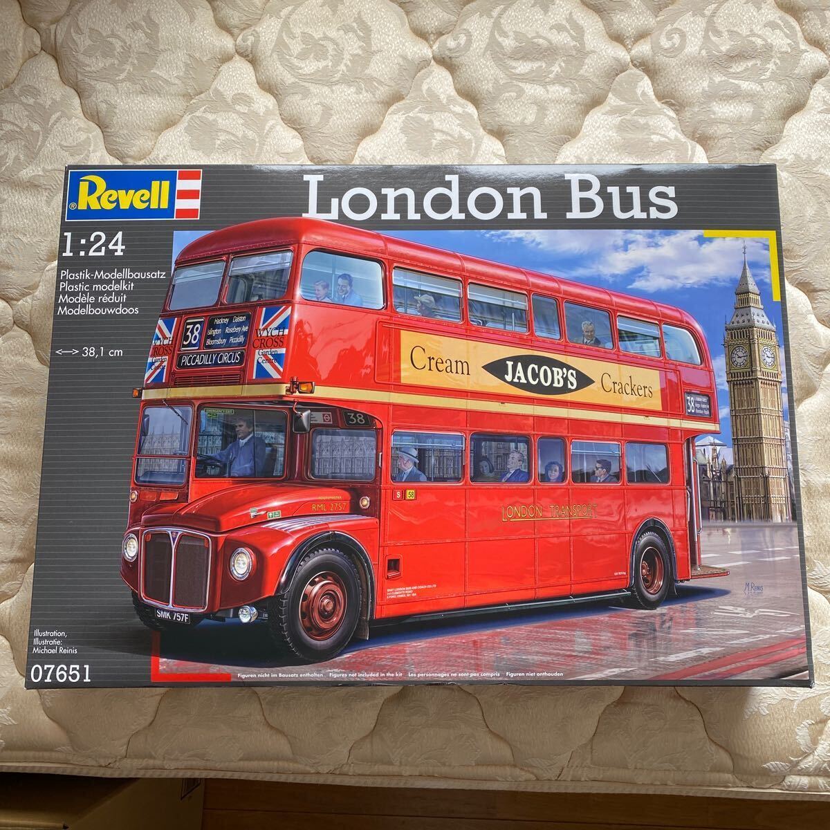  precise kit! 1/24 Germany Revell London bus unopened unassembly kit!
