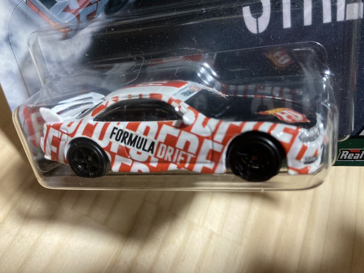 ☆新品 未開封 ホットウイール Hot WHeeLs【日産 シルビア FORMULA DRIFT カーカルチャー スライドストリート NISSAN SILVIA(S14) 】☆_画像2