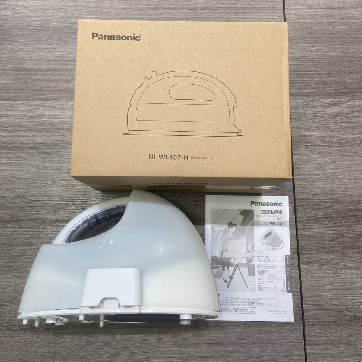 [B-13953] 1 jpy start Panasonic cordless steam iron NI-WL407 clear gray box attaching owner manual attaching electrification has confirmed condition photograph reference 