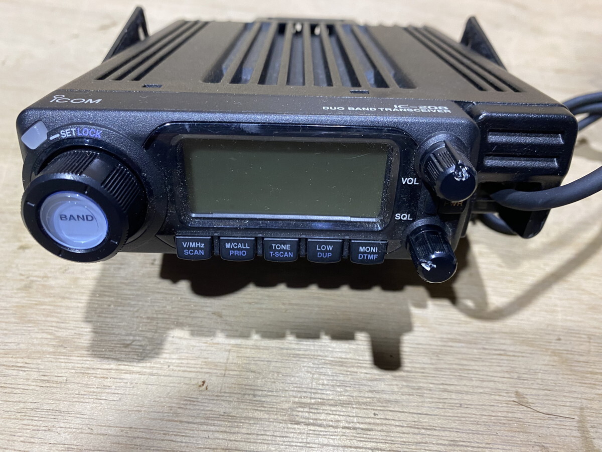 [13-83] Icom IC-208 144/430 dual band ICOM wide obi region reception amateur radio machine electrification, operation not yet verification junk 