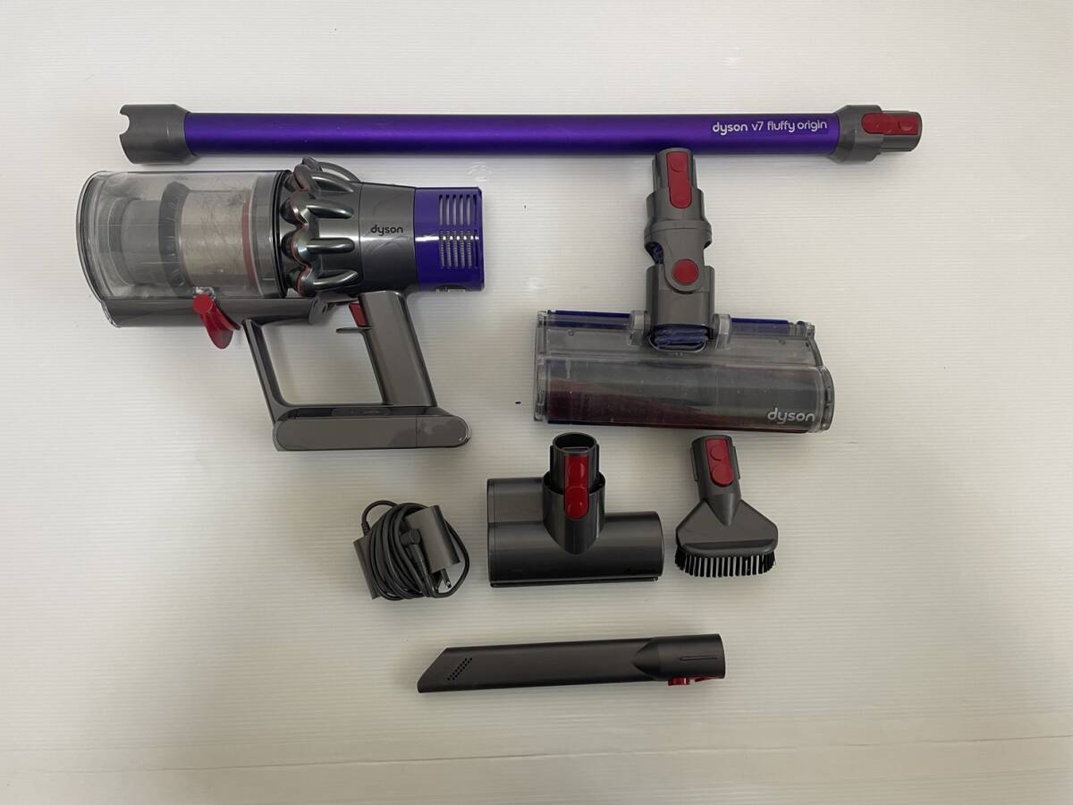 ◇ダイソン dyson V7 fluffy origin SV12 コードレスクリーナー 掃除機 商品未清掃 未動作確認　5-RU-002_画像1