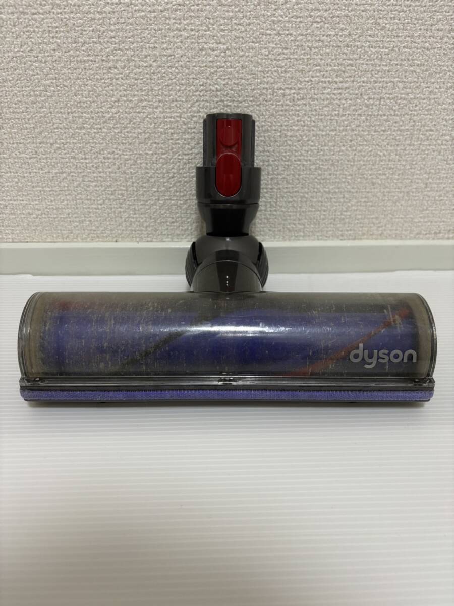 ◇ダイソン dyson V7 fluffy SV14 コードレスクリーナー 掃除機 商品未清掃 未動作確認　5-MO-001　_画像2