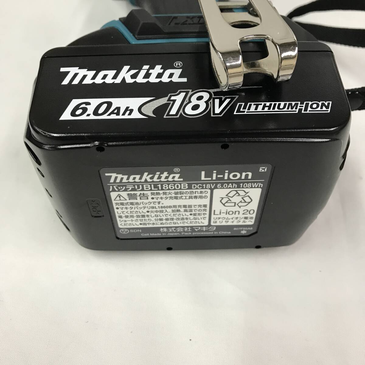 sy404 送料無料！美品 makita マキタ 充電式インパクトドライバ TD173DRGX 18V6.0Ahバッテリ×1 充電器 ケース付き_画像5