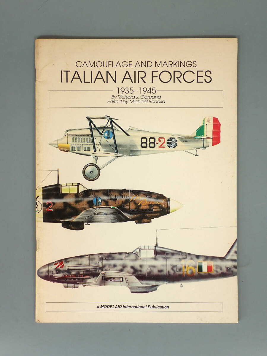 [ foreign book ] camouflage -ju& marking Italy Air Force machine 1935 - 1945 40 page 