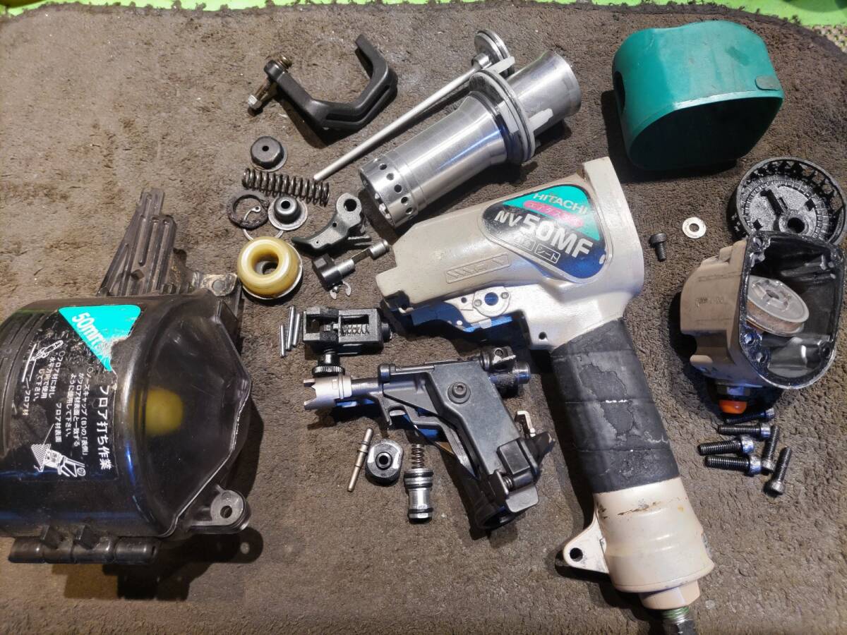 7日保証・整備済】部品多数交換 日立 HIKOKI 常圧 50mm ロール釘 7日保証・整備済】部品多数交換 日立 HIKOKI 常圧 50mm ロール釘