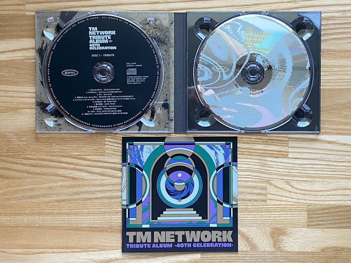 【先着特典付】TM NETWORK TRIBUTE ALBUM -40th CELEBRATION- （2枚組）_CD中面、歌詞カード