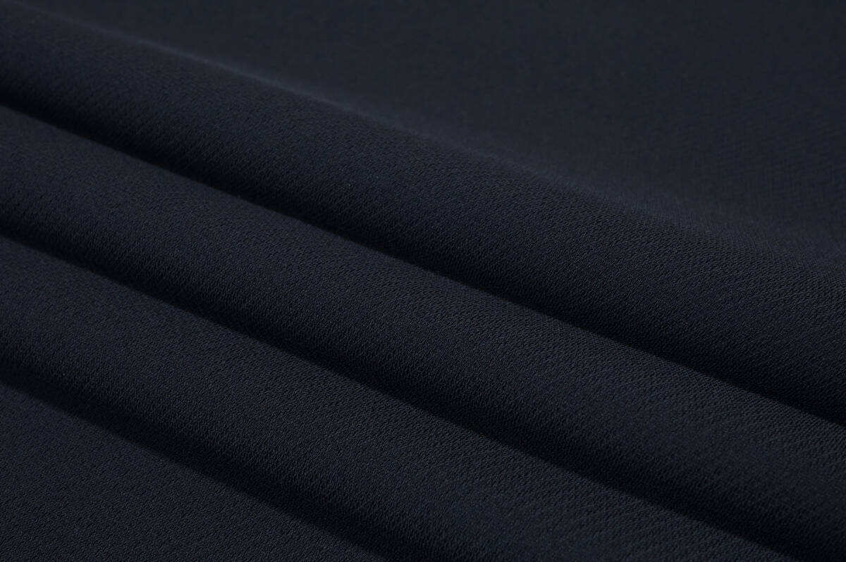 さらさらファッションクロス 微薄～やや中厚ひらひらドレープ感 紺 長4ｍ巾135cm ブラウス チュニック ワンピース スカート ワイドパンツ の画像3
