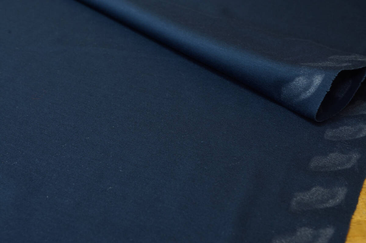 綿トリアセテート天竺ニット薄地～微薄弱透過 渋ネイビー長5ｍ巾155㎝ ロンＴ Ｔシャツ キャミソール ノースリーブ チュニックの画像2