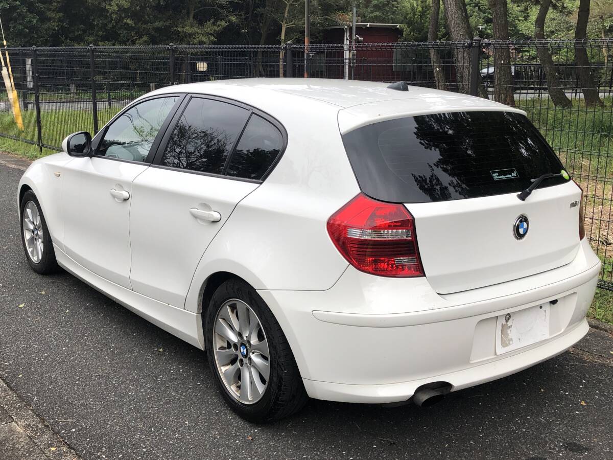 最終型モデル！正規ディーラー車！EfficientDynamics！★平成23年式！BMW 1シリーズ 116i！フルセグ地デジTVナビ・バックカメラモニター★の画像3