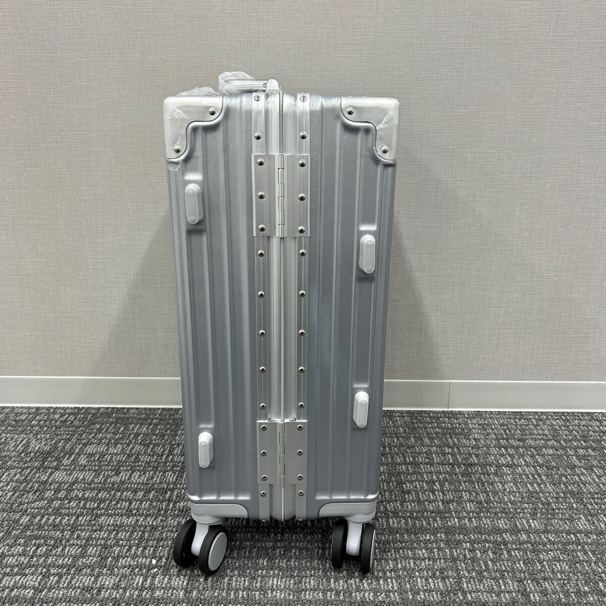  Carry case suitcase machine inside bringing in 40L carry bag silver 