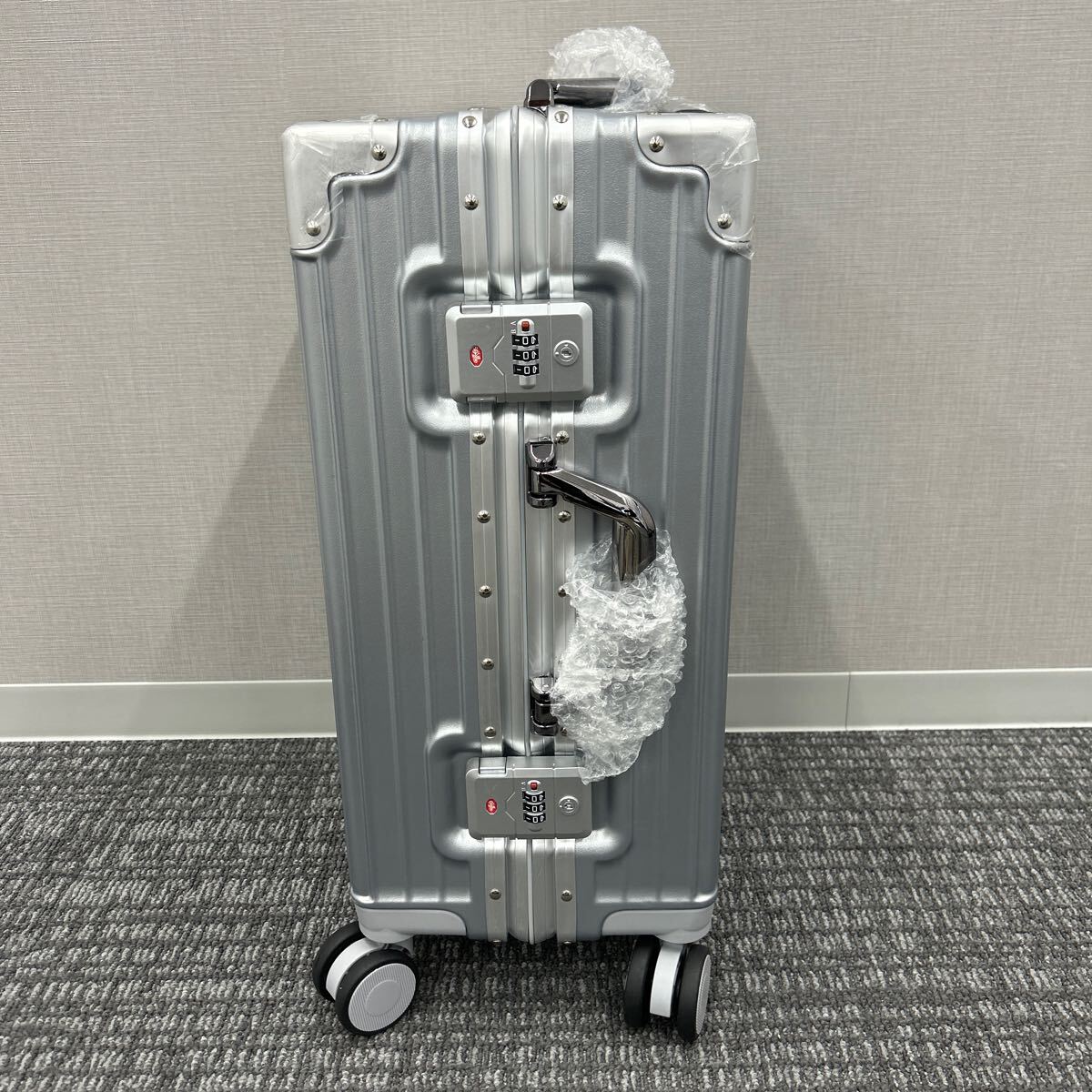 キャリーケース スーツケース 機内持ち込み 40L キャリーバッグ シルバー 2_画像2