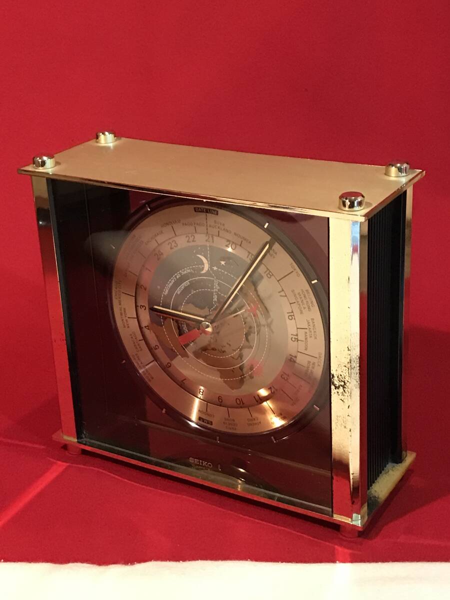 Ａ7775●置時計 SEIKO ジェット機の秒針が付いた世界時計 金色 QUARTZ 約23.5×9×h21.7㎝ 動作しません ジャンク品 キズ汚れなどあり_画像1
