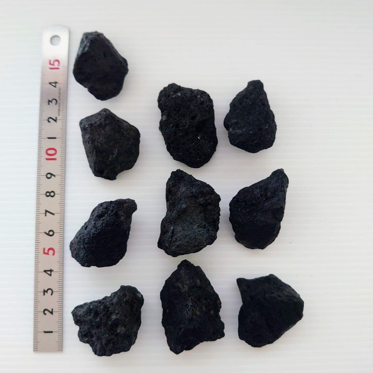 【希少】黒溶岩石 10個 【大粒】☆アクアリウム、テラリウム、コケリウムに最適