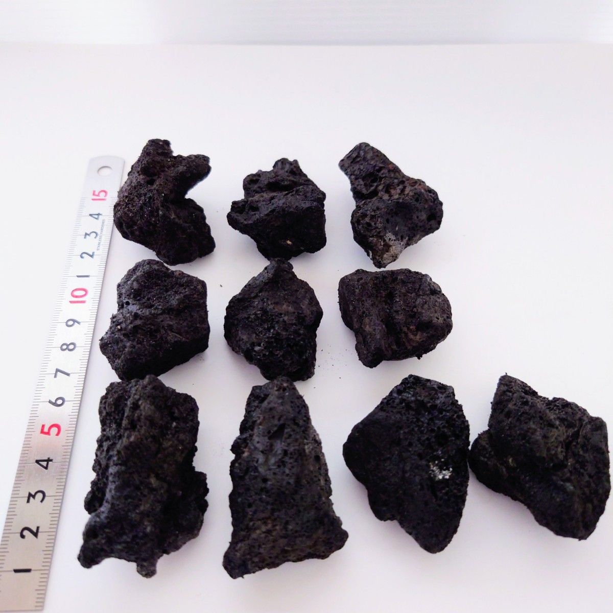 【希少】黒溶岩石 10個 【超粒】☆アクアリウム、テラリウム、コケリウムに最適