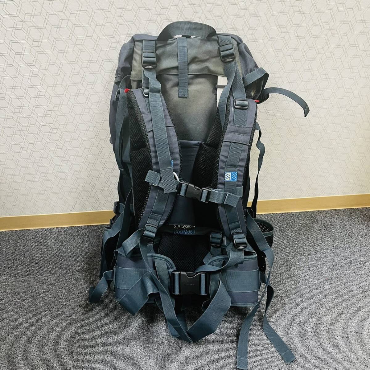 【MIA-11363IM】1円 ～ KARRIMORカリマー Cougarクーガー 70-95バックパック リュック アウトドア 登山キャンプ トレッキング大型ザックの画像4