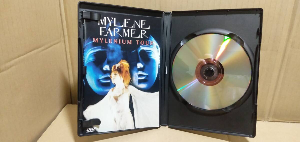 ［DVD 輸入版］Mylene Farmer ミレーヌ・ファルメール／Mylenium Tour ＊PAL方式：リージョンALL＊ 【国内プレイヤー再生不可 パソコンOK】_画像5