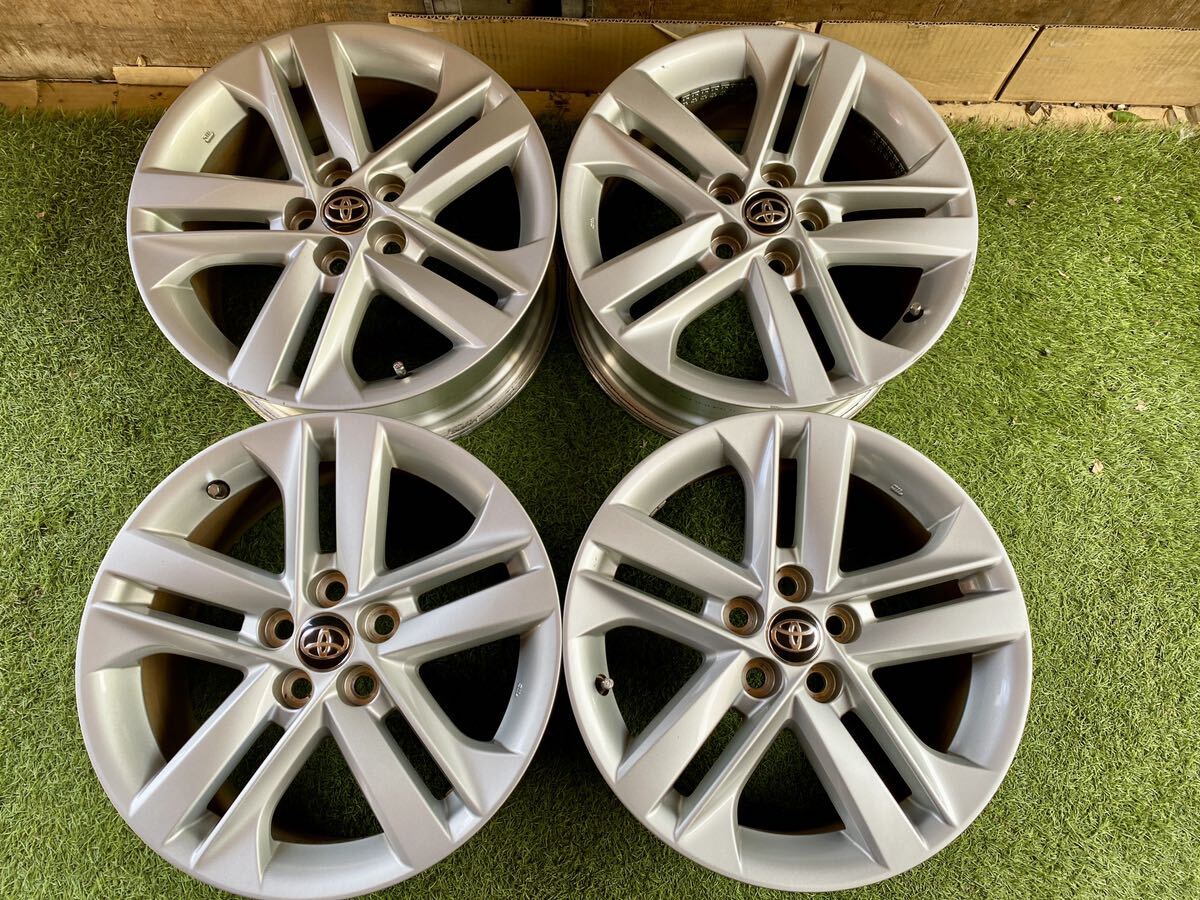 美品 トヨタ純正 16x7J ET 40 PCD 114.3 5H ハブ系やく 54mmの画像1