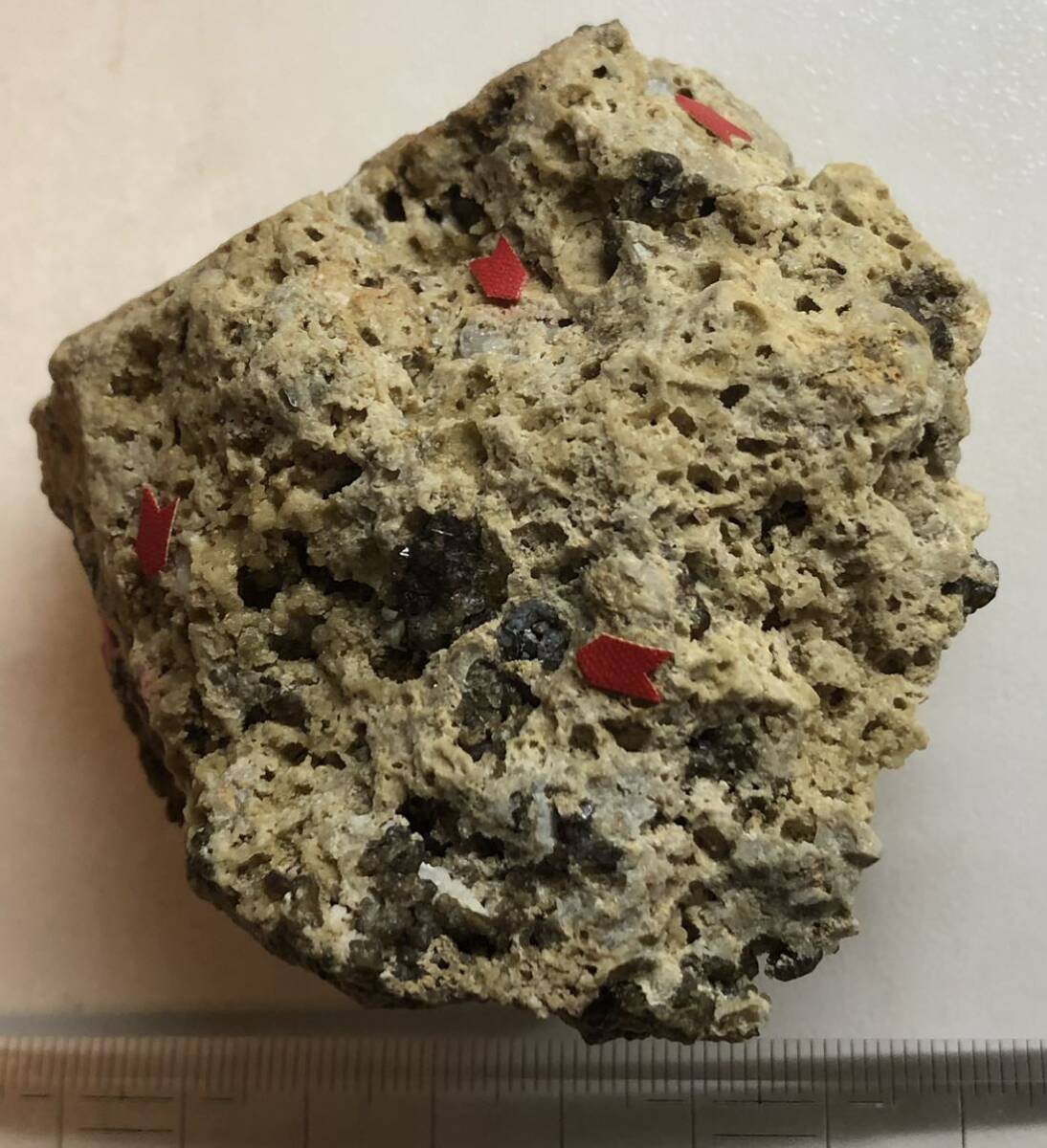 外国産鉱物 両方とも原産地！ 大型標本 フランツィーニ石、ライオッタイト イタリアの画像3