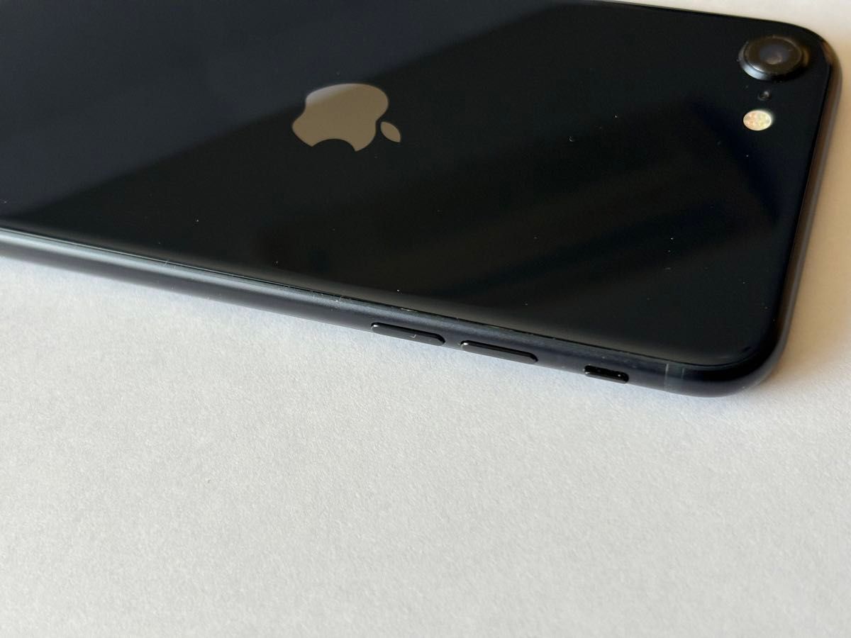 iPhoneSE 第3世代 64MB ブラック ミッドナイト 本体のみ SE3 Apple