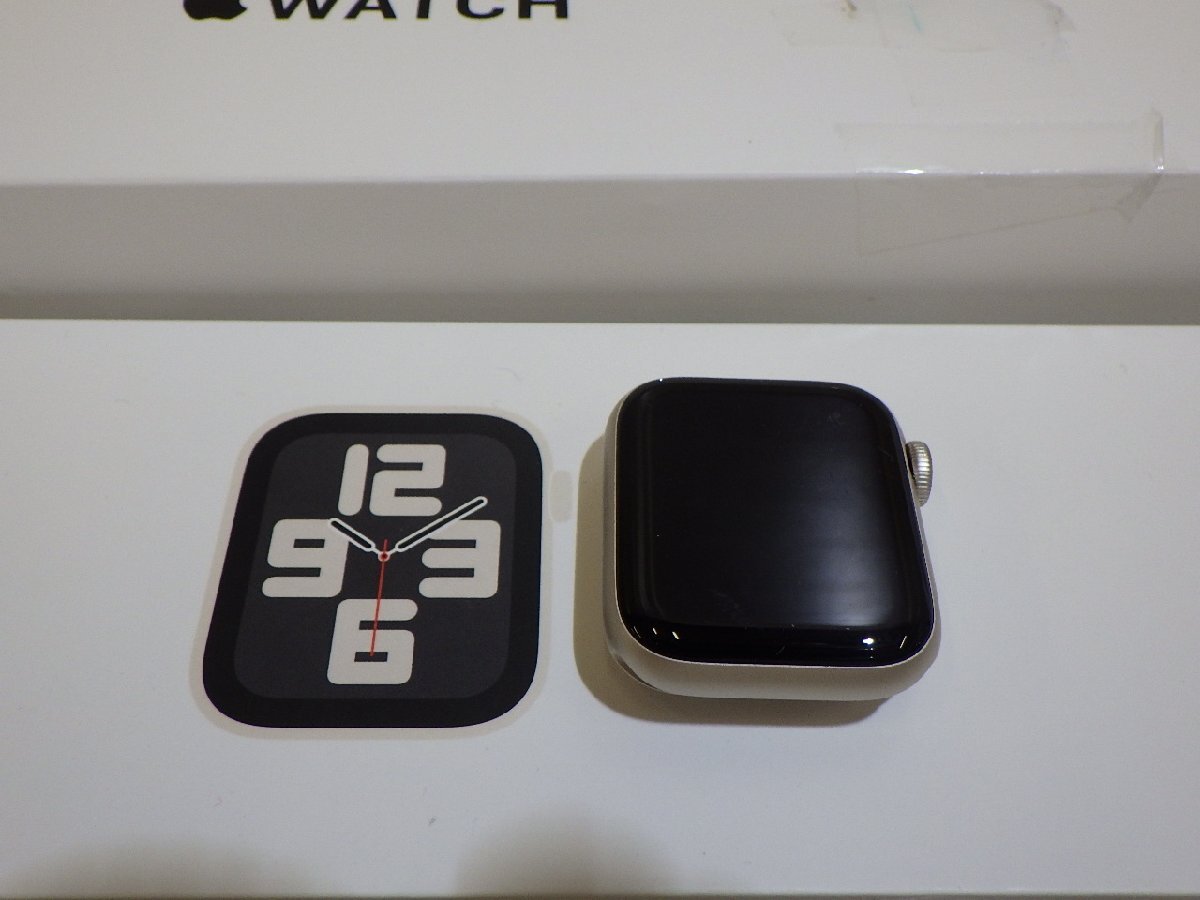 M115-48686 Apple Watch アップル ウォッチ SE2 GPSモデル 40mm スターライトアルミニウムケースとスターライトスポーツバンド/レギュラー_画像1