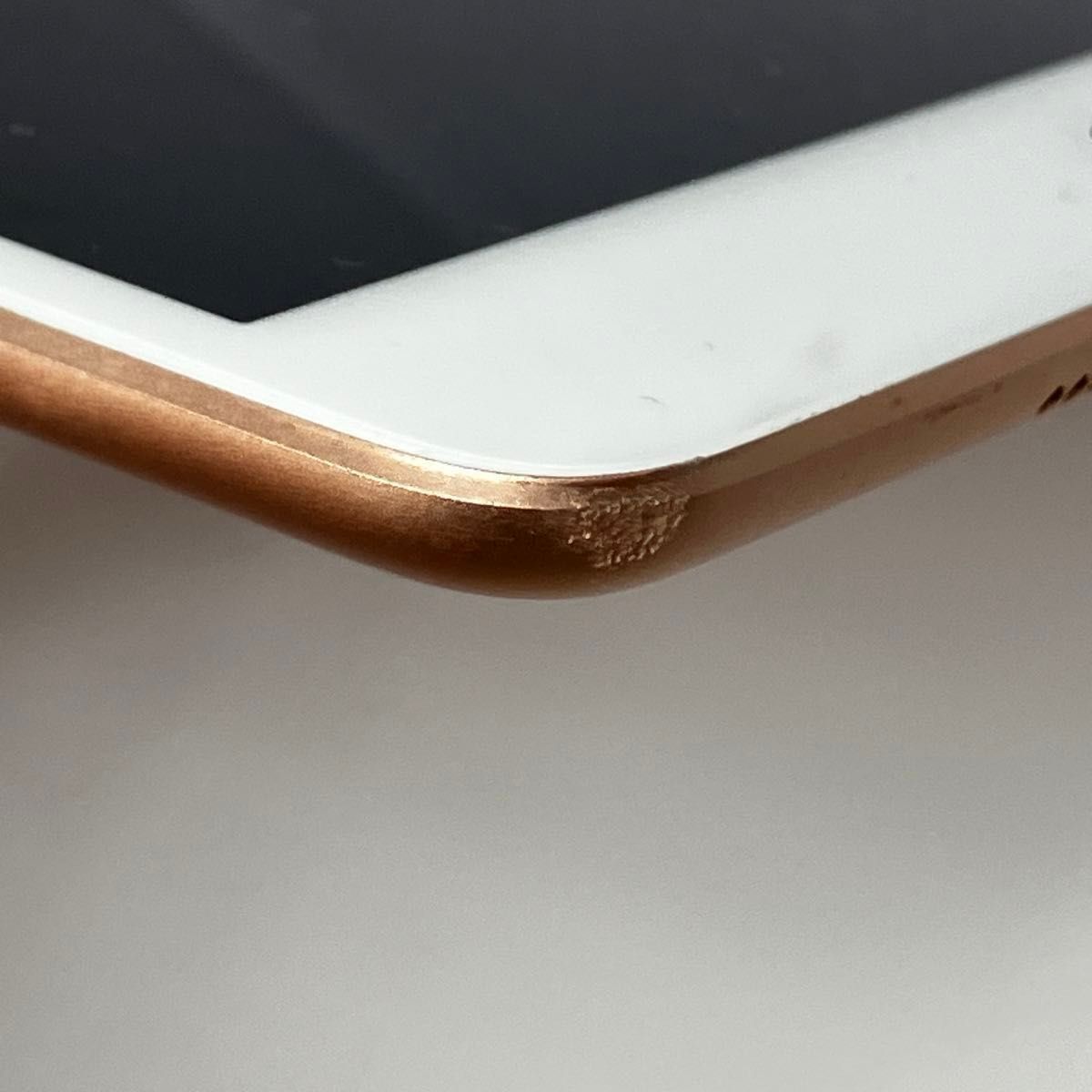 Apple iPad mini 第5世代 256GB Gold Wi-Fi + Cellular SIM Apple iPad mini 第5世代 256GB Gold Wi-Fi + Cellular SIM
