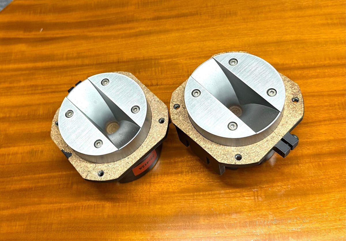 EXCLUSIVE ET-703 tweeter pair. beautiful goods, operation excellent .. stand attaching!