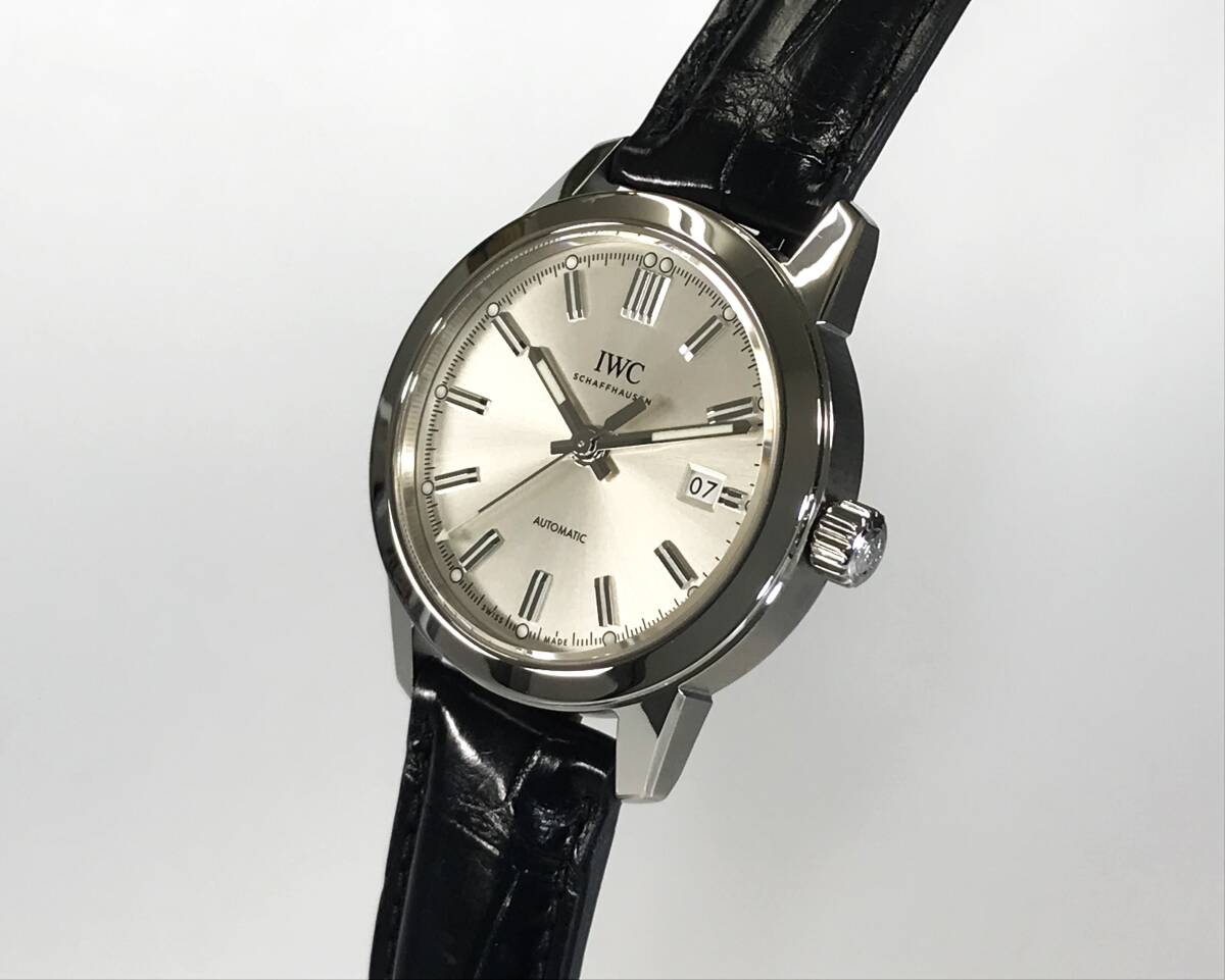 ☆極美品☆ IWC インターナショナル インヂュニア オートマチック IW357001 40mm 腕時計 メンズ ポルトギーゼ パイロット 替えベルト付き_画像2