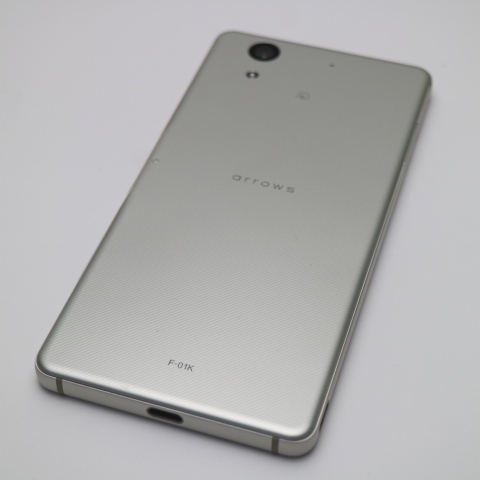 新品同様 F-01K arrows NX ホワイト スマホ 即日発送 スマホ 白ロム 中古 DoCoMo 富士通 あすつく 土日祝発送OK_画像2