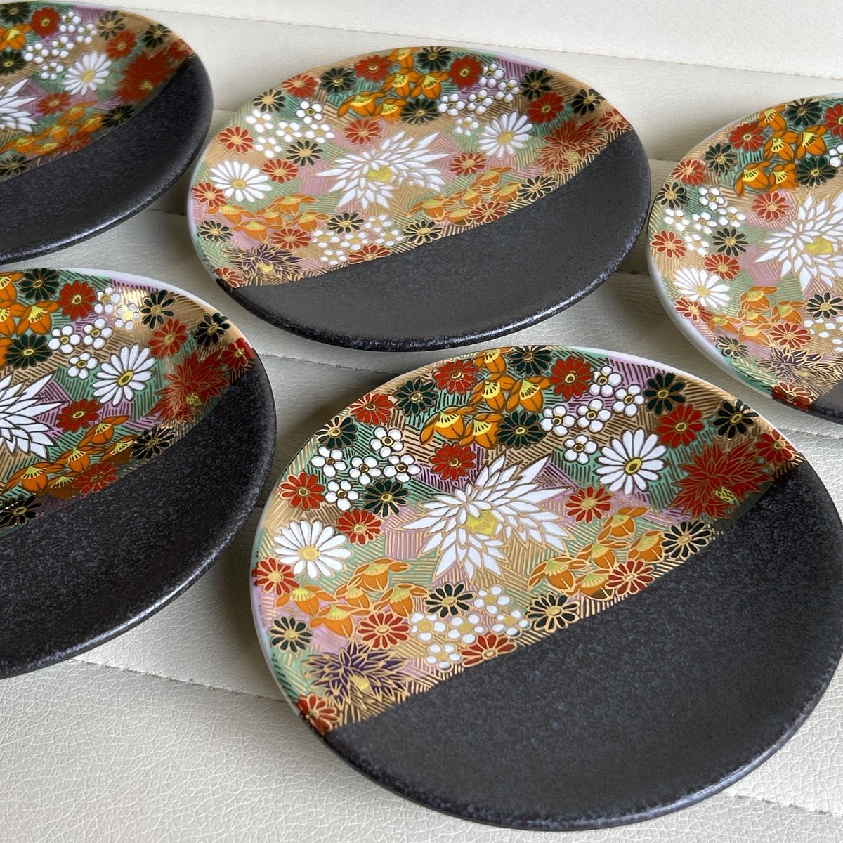 九谷焼　秀山窯　金花詰　銘々皿揃え　5枚セット　小皿　金彩　色絵　和食器　取り皿