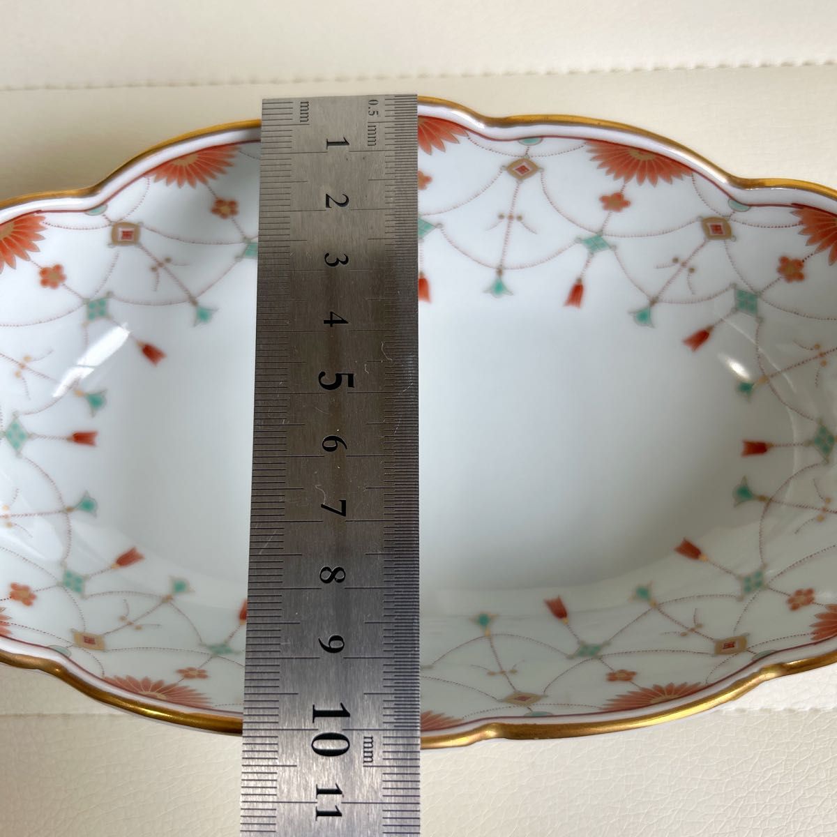 有田焼 徳幸窯 赤絵瓔珞紋 金彩 菊割鉢 楕円鉢 輪花鉢 高台皿 古 有田焼 徳幸窯 赤絵瓔珞紋 金彩 菊割鉢 楕円鉢 輪花鉢 高台皿 古