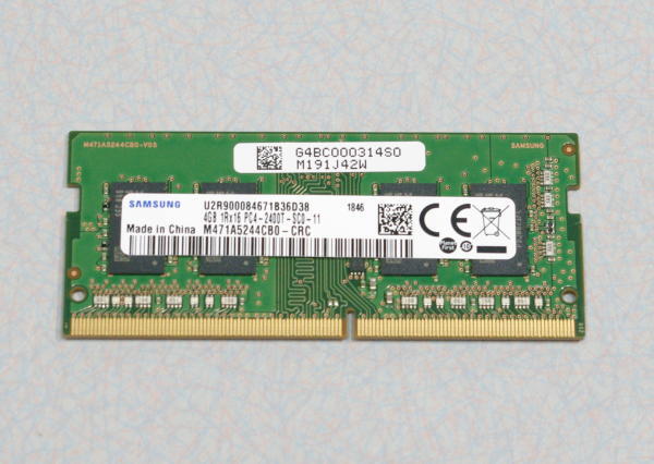 ☆SAMSUNG メモリー 4GB/PC4-19200/DDR4-2400[830]の画像1
