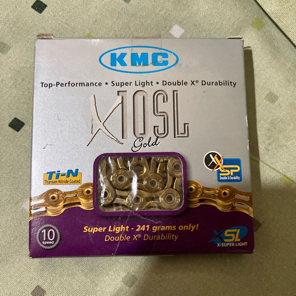 KMC X10SL SUPER LIGHT 10S ゴールドチェーン　_画像1