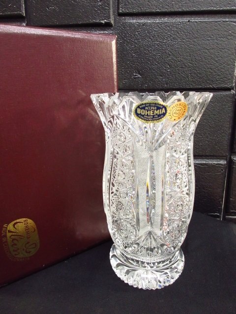 a5739　美品　ボヘミアンガラス　花瓶　フラワーベース　工芸品　チェコスロバキア　クリスタルガラス　_画像1