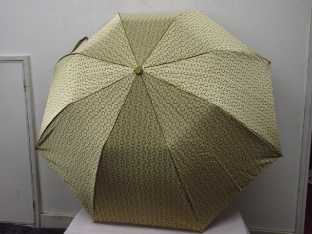 t5724 use impression little beautiful goods Celine folding umbrella . rain combined use parasol C Macadam light weight carbon . lustre beige group moon bat CELINE