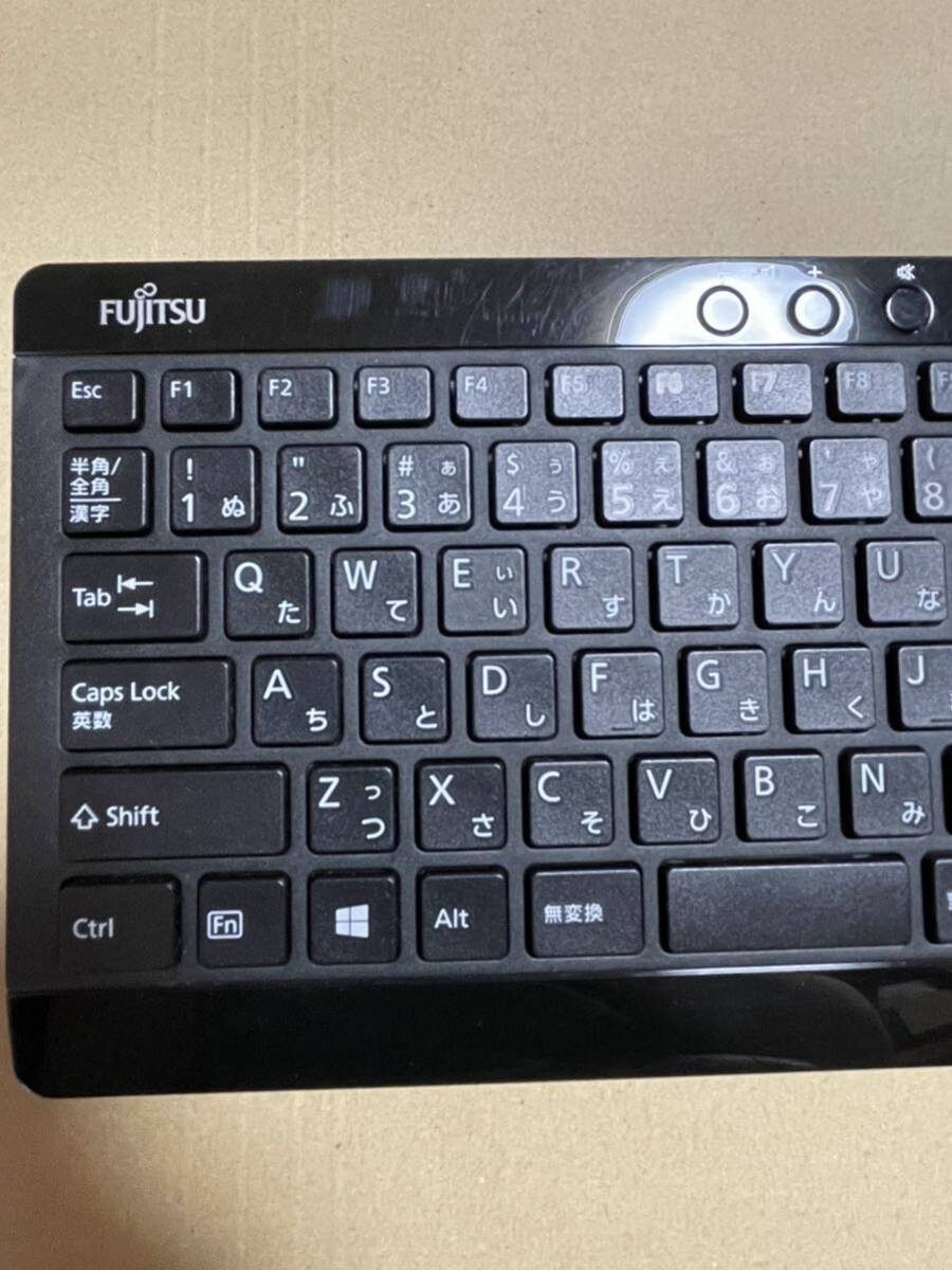 【通電確認済】 FUJITSU ワイヤレス キーボード Y-R0025-O_画像2