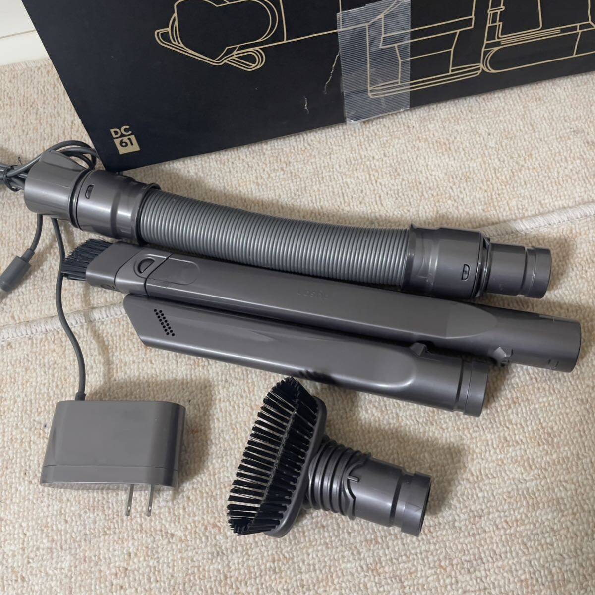 ダイソン Dyson DC35 ハンディクリーナー コードレスクリーナー 稼働品　付属品付き_画像8