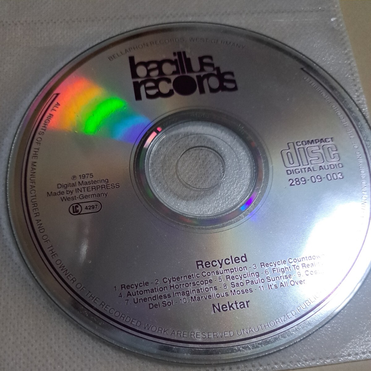 ジャンク品　Nektar ／ Recycled CD ディスクのみ　_画像1