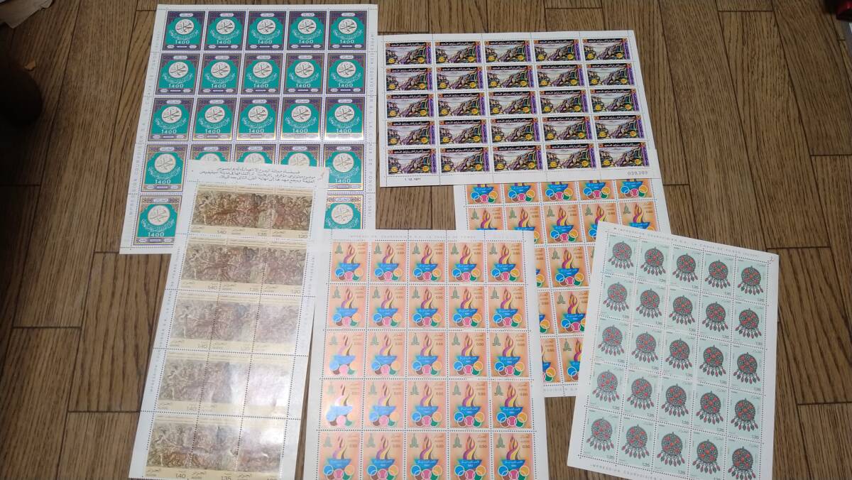 外国切手シート30枚　未使用　アルジェリア　おまとめ　800枚＋_画像2