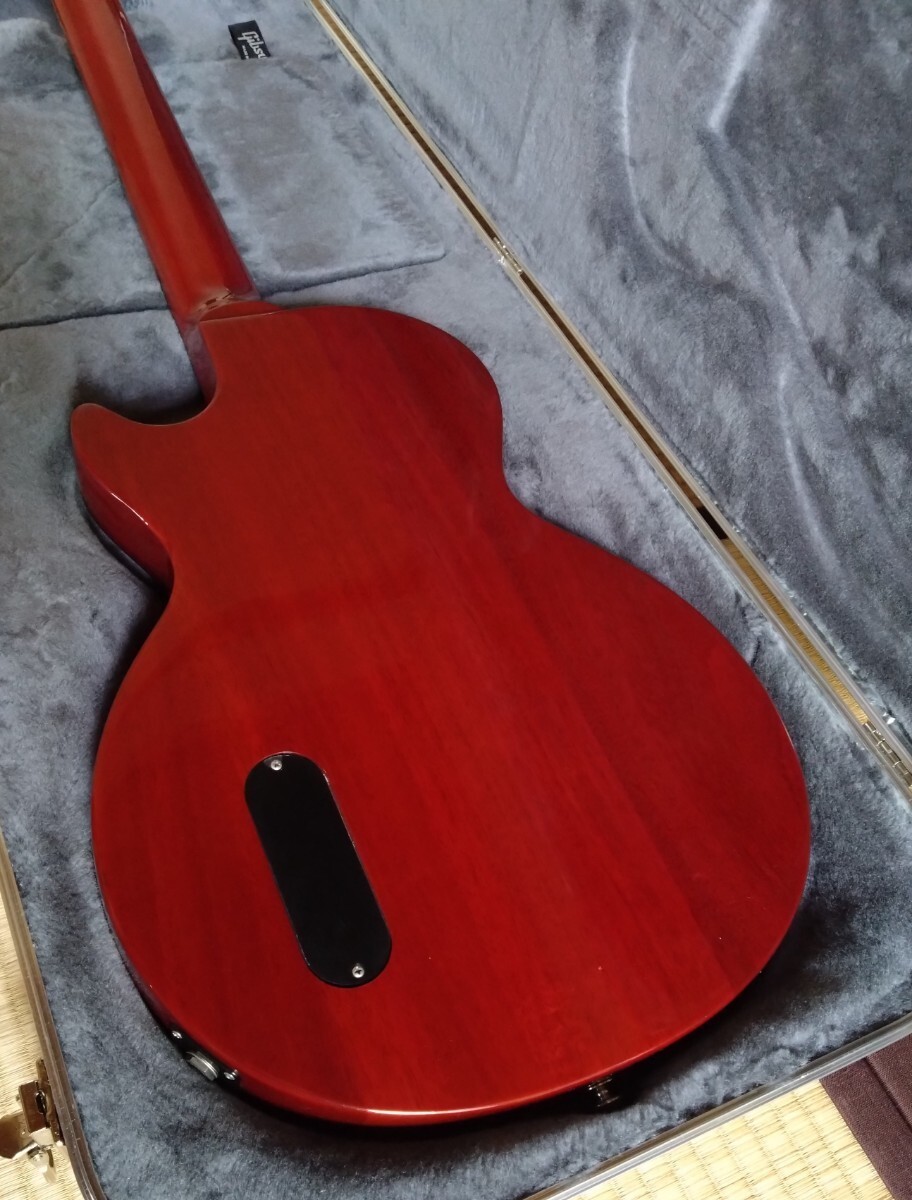 Gibson Les Paul Junior 2015 今年2月新品購入 保証書付 超美品 ピックガードフィルムあり ハードケース 純正箱 試奏のみ ショップ調整済の画像9