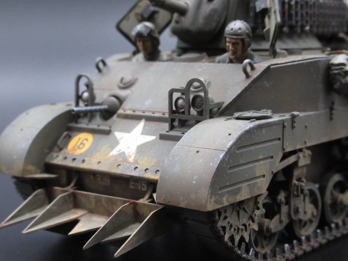 ★☆1/35 完成品　タミヤ・アメリカ戦車M5A1ヘッジホッグ★☆★_画像9