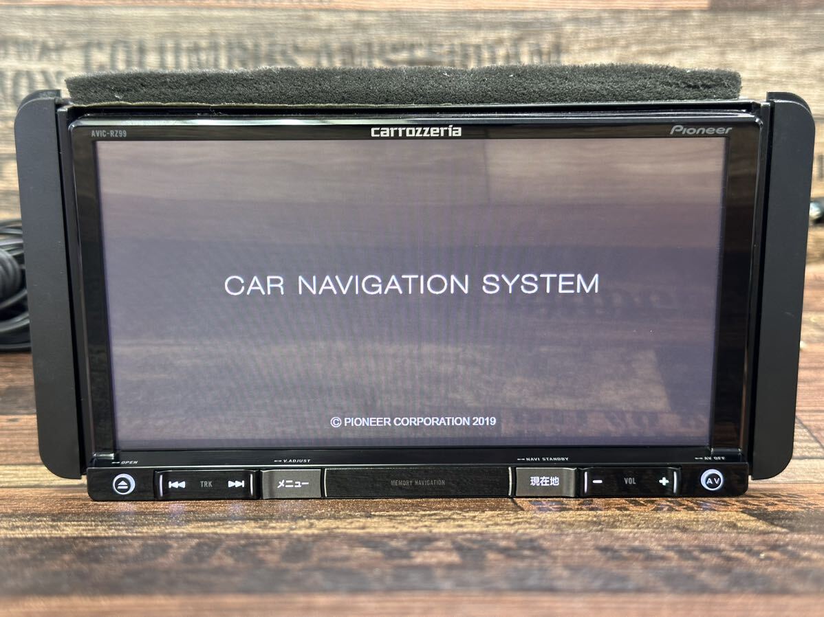 送料無料！カロッツェリア AVIC-RZ99 ★No.94★メモリーナビ★フルセグ　カーナビ★ CARROZZERIA CAR NAVIGATION SYSTEM ★_画像1