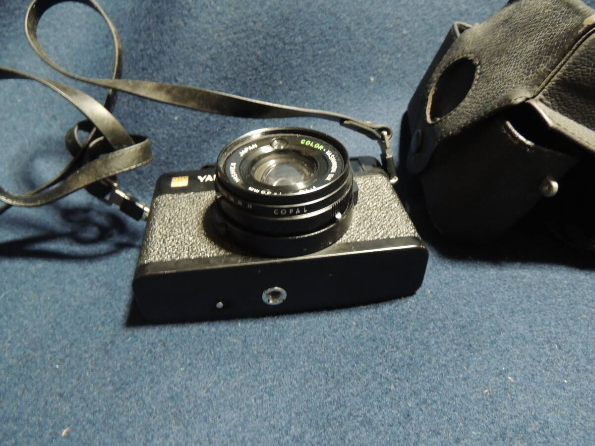 レトロなフイルムカメラ「YASHICA　ELECTRO35CC」ケース付き＞ヤシカ_画像5