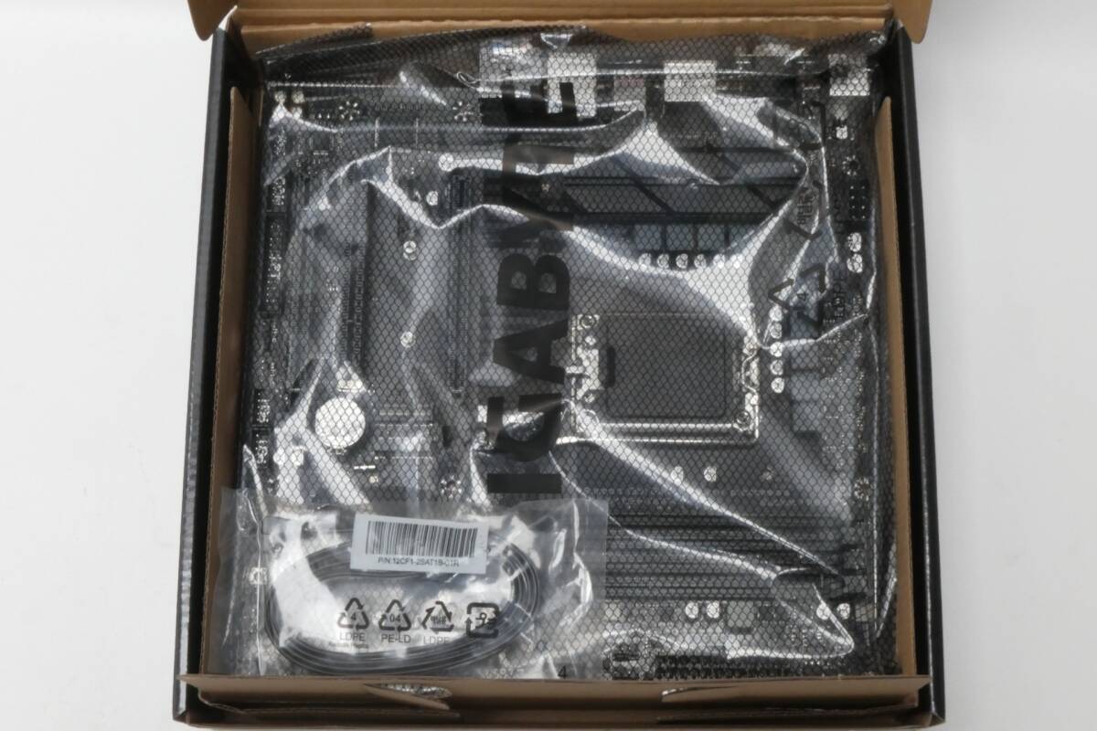 GIGABYTE MicroATXマザーボード（LGA1700） B760M D3H DDR4 [Rev.1.0]　未使用　未開封_画像2