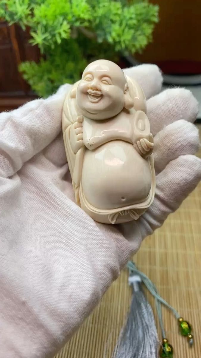 天然マンモス牙美しい手作り彫刻 元宝招財弥勒 ブレスレット 手 天然マンモス牙美しい手作り彫刻 元宝招財弥勒 ブレスレット 手