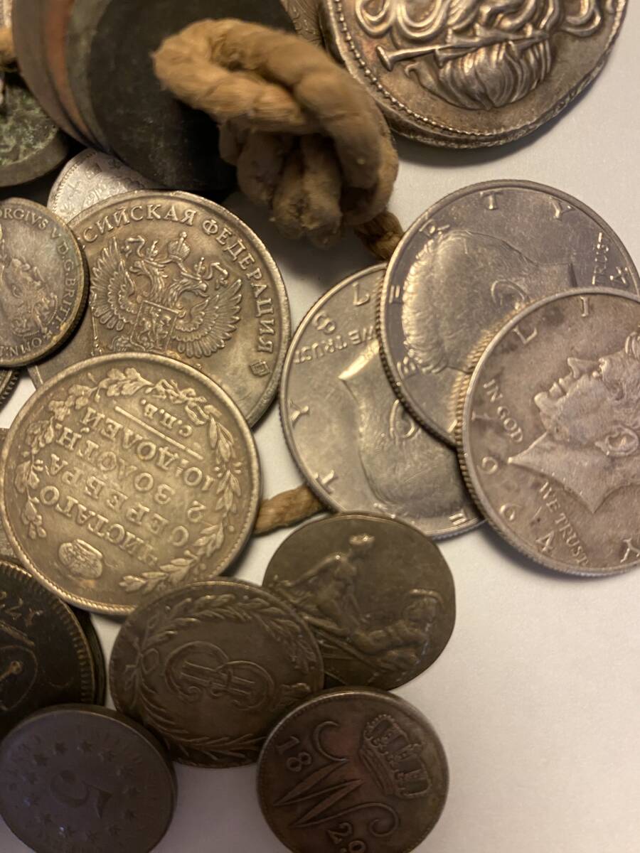 【1円スタート】日本 外国 古銭 雑銭 おまとめ 大型貨幣 コイン ヨーロッパ アメリカ 銀貨 大量 身辺整理品の画像4