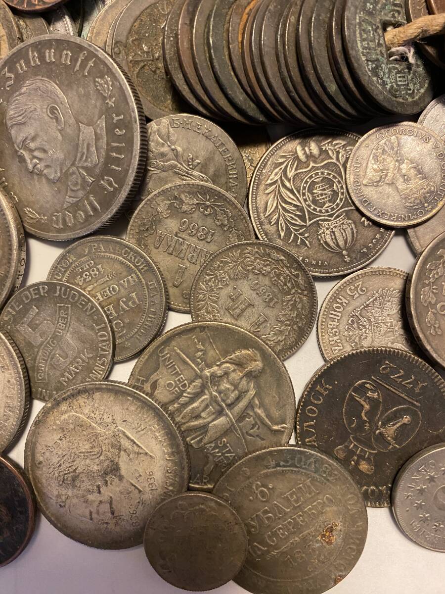 【1円スタート】日本 外国 古銭 雑銭 おまとめ 大型貨幣 コイン ヨーロッパ アメリカ 銀貨 大量 身辺整理品の画像2
