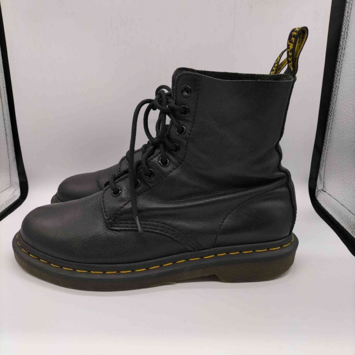 Dr.Martens(ドクターマーチン) 8ホール レースアップ レザー ブーツ レディース EUR：39 中古 古着 0516_画像2